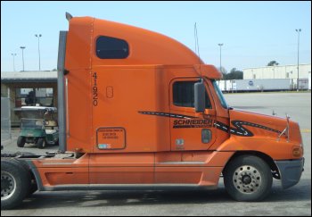 Photo of a truck with an emphasis on air resistance or drag.