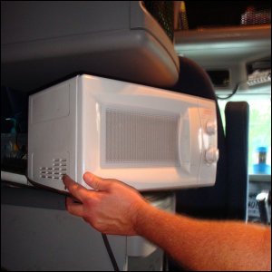 Microwave Oven Use in Your Tractor Trailer: What You Should Know
