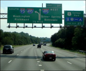 Signs pointing to split on I-495 around Washington, DC